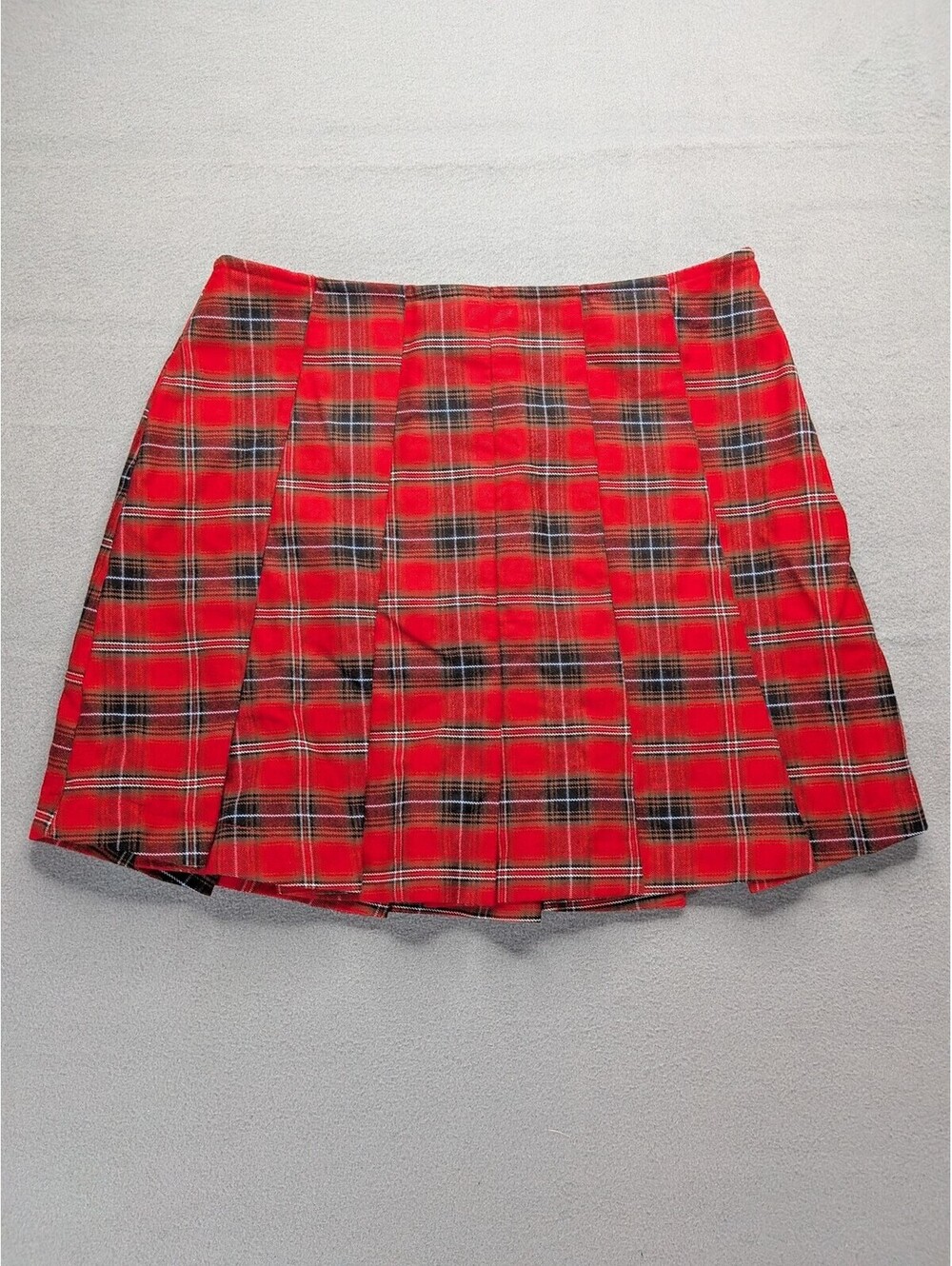 Forever 21 Skirt Juniors M Red Plaid Pleated Twill Mini Zip Preppy Skater